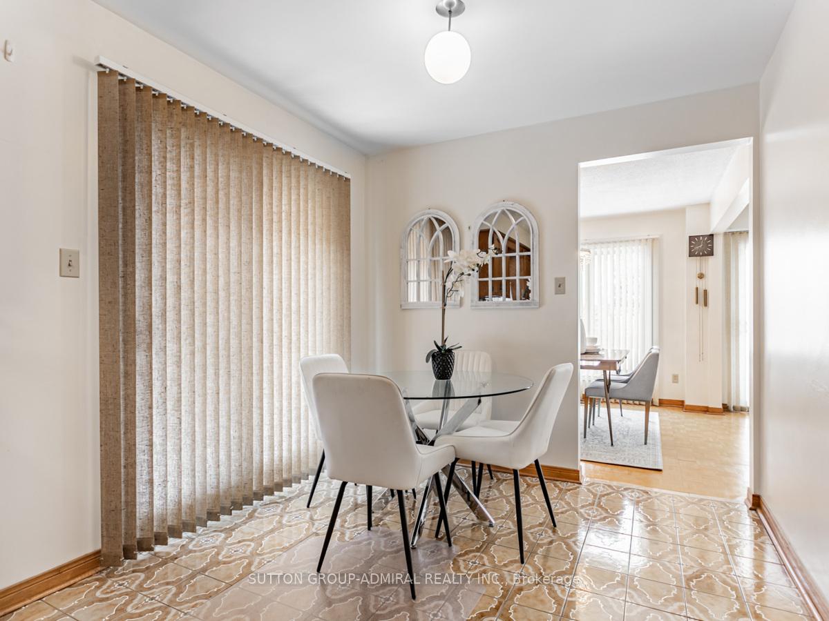 Photo 18 of 70 Oakmount Crescent, Vaughan, Glen Shields — HOMEH