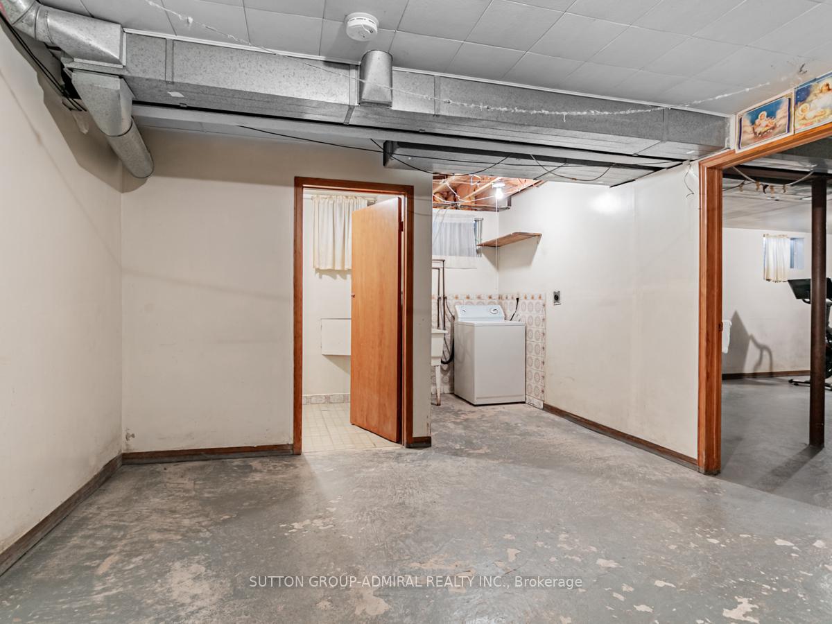 Photo 30 of 70 Oakmount Crescent, Vaughan, Glen Shields — HOMEH