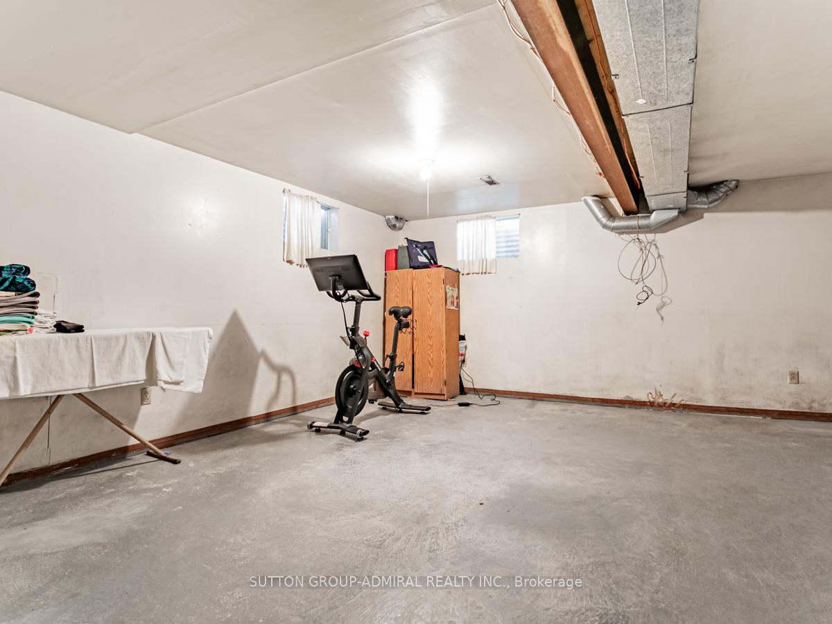 Photo 32 of 70 Oakmount Crescent, Vaughan, Glen Shields — HOMEH