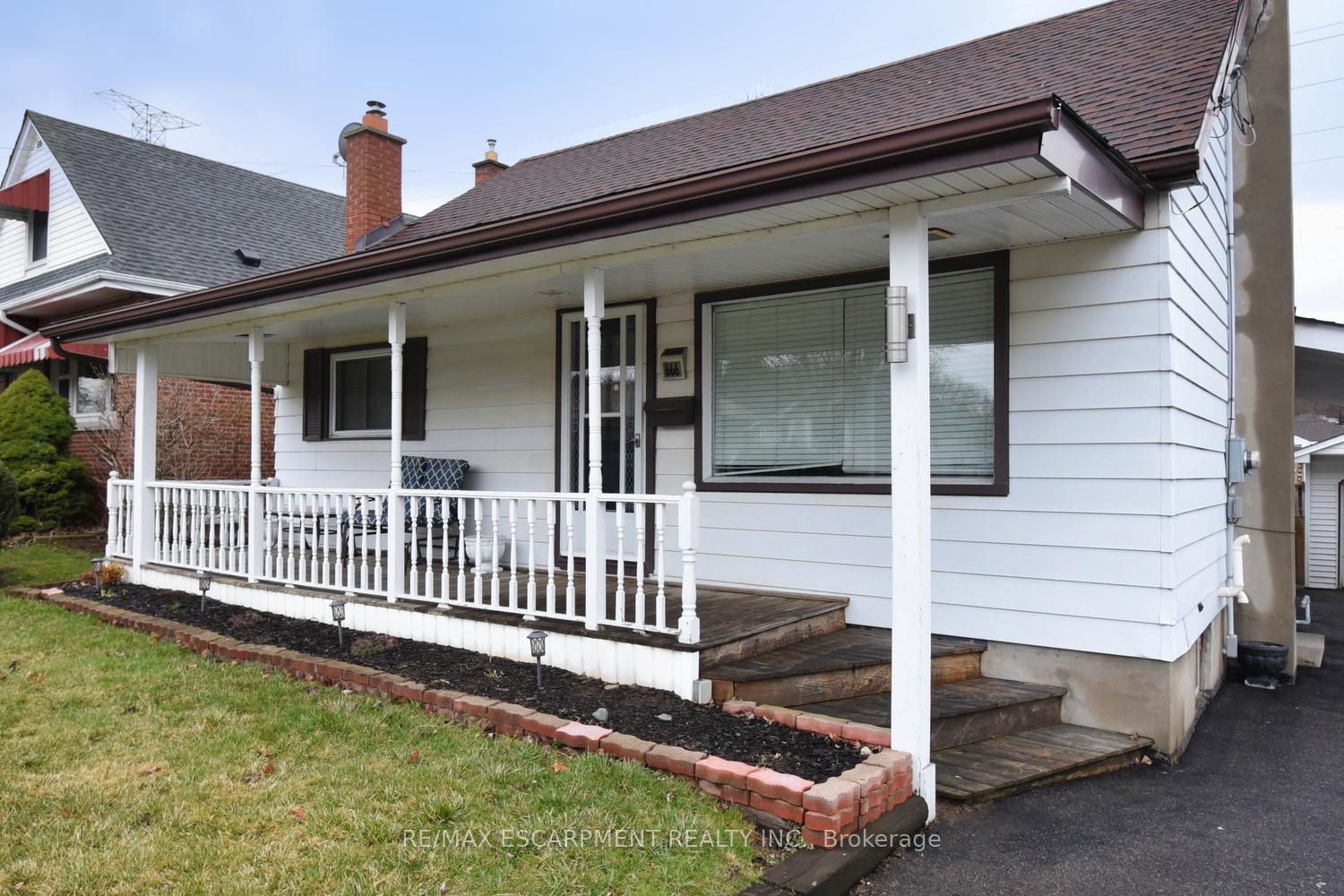 Photo 4 of 666 Cochrane Road, Hamilton, Glenview — HOMEH