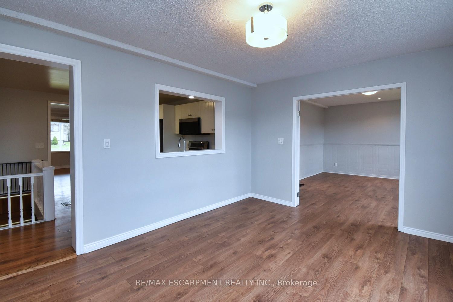 Photo 19 of 666 Cochrane Road, Hamilton, Glenview — HOMEH