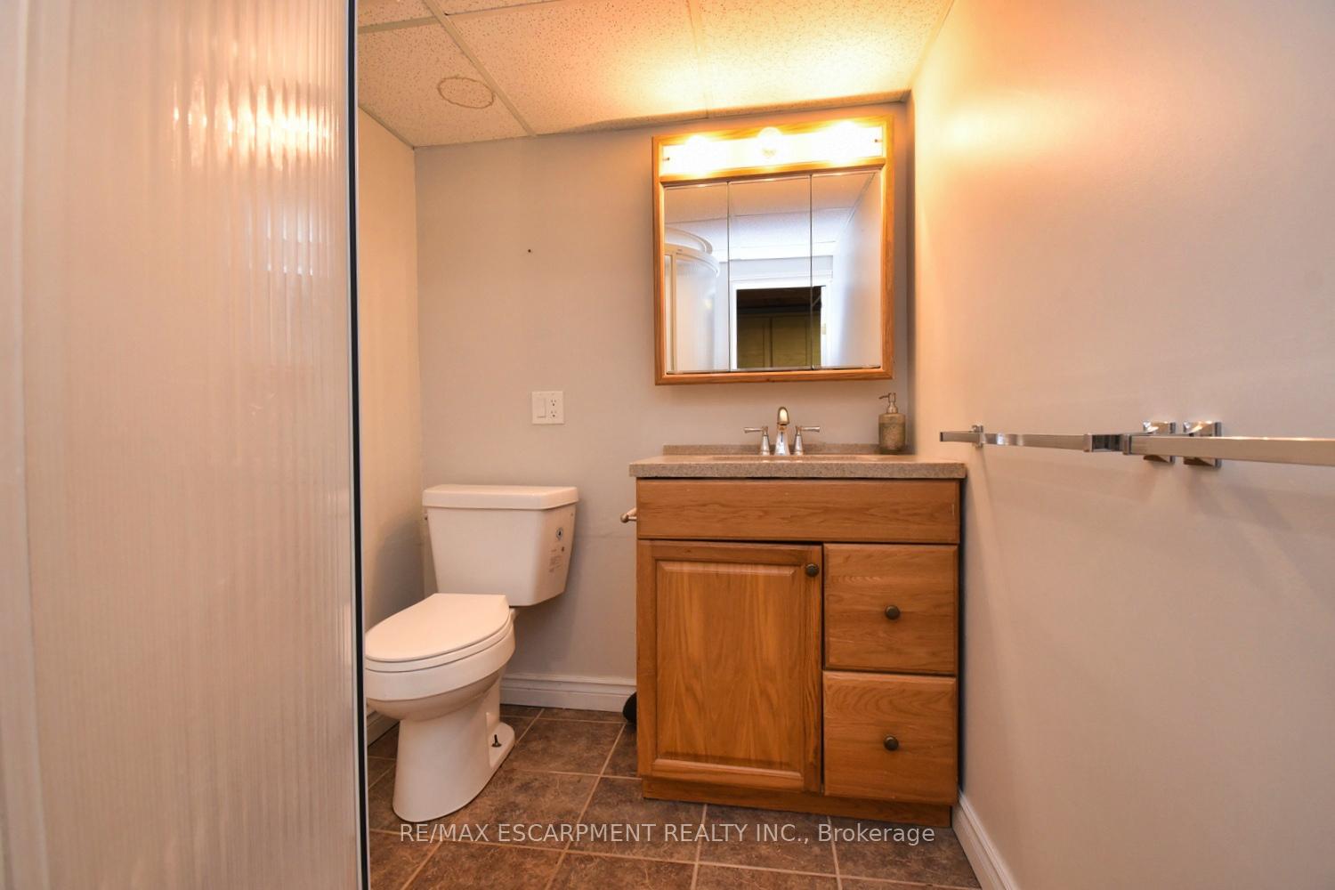 Photo 30 of 666 Cochrane Road, Hamilton, Glenview — HOMEH