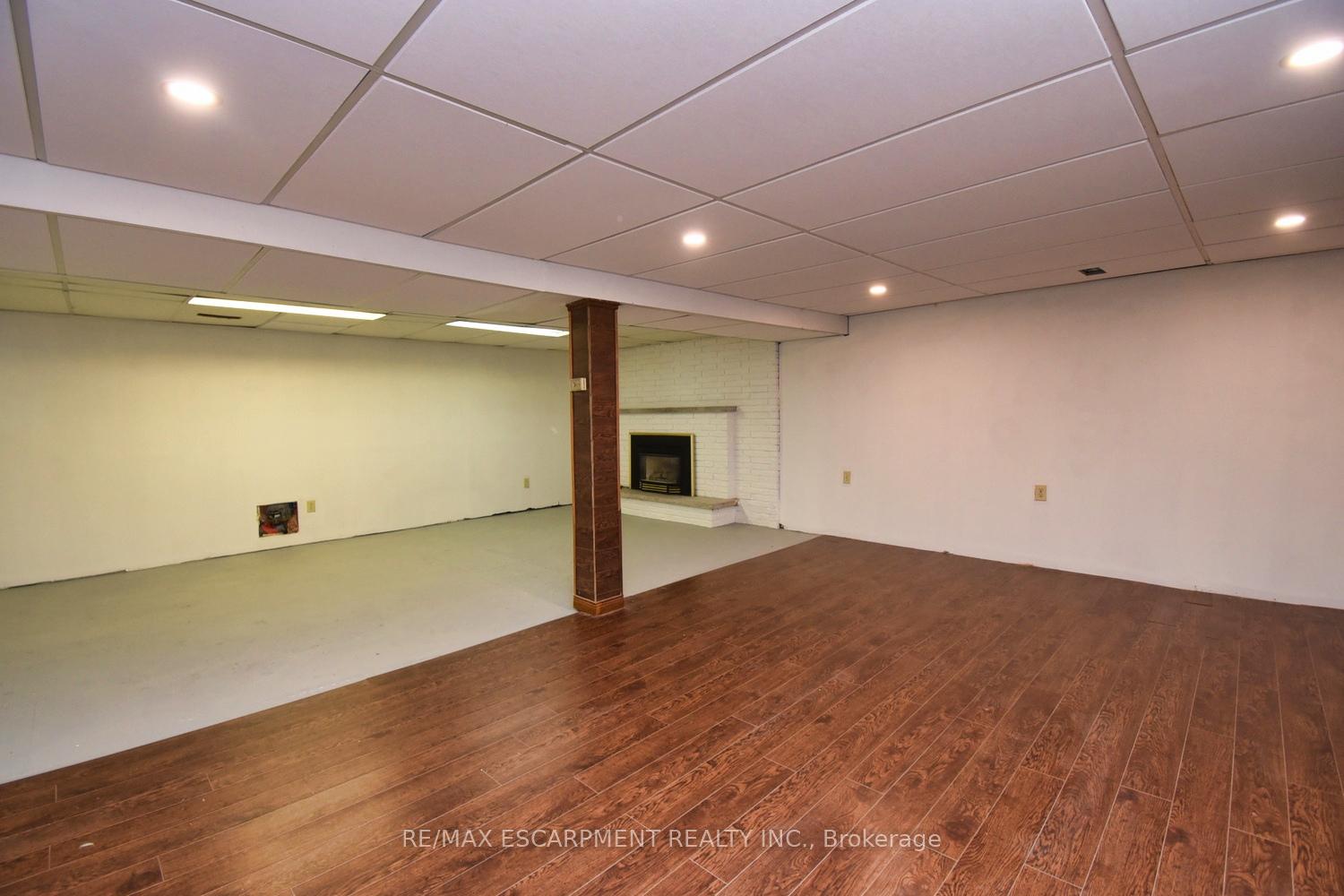 Photo 38 of 666 Cochrane Road, Hamilton, Glenview — HOMEH