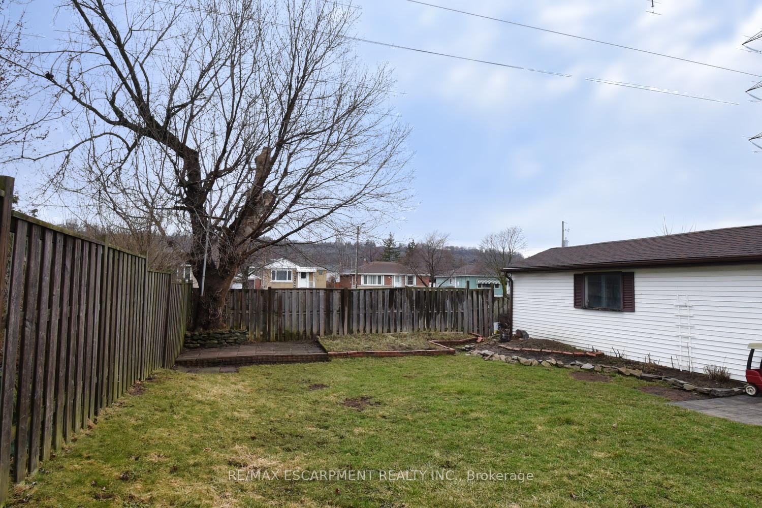 Photo 40 of 666 Cochrane Road, Hamilton, Glenview — HOMEH