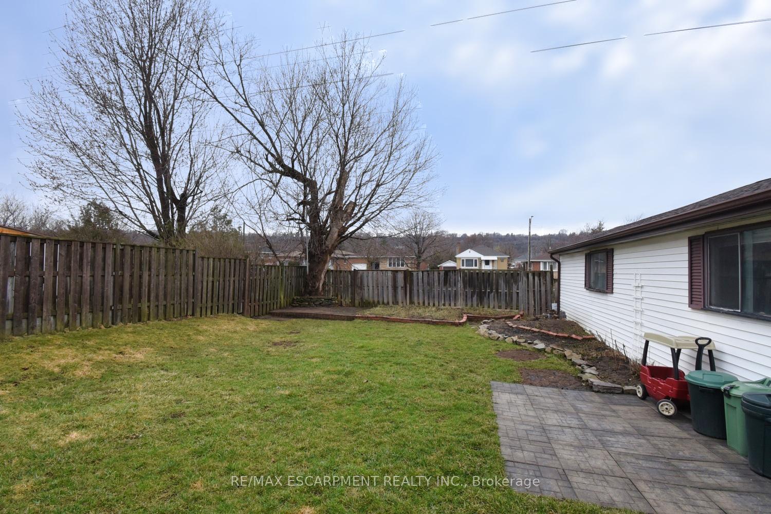 Photo 45 of 666 Cochrane Road, Hamilton, Glenview — HOMEH