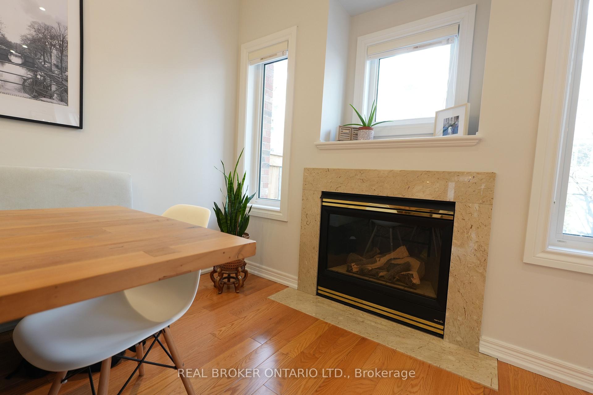 Photo 16 of 7 Kingsbridge Circle, Vaughan, Beverley Glen — HOMEH