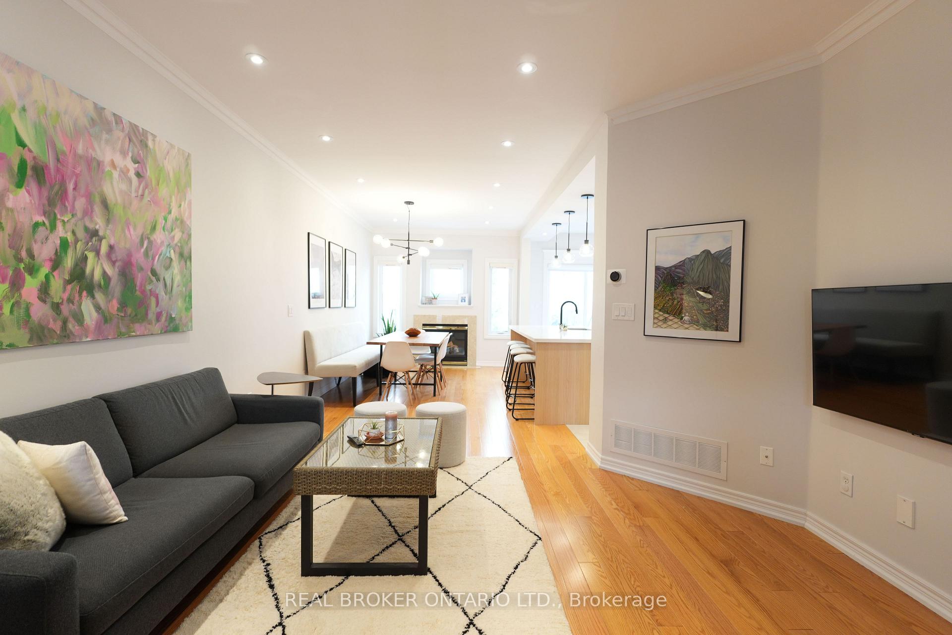 Photo 23 of 7 Kingsbridge Circle, Vaughan, Beverley Glen — HOMEH
