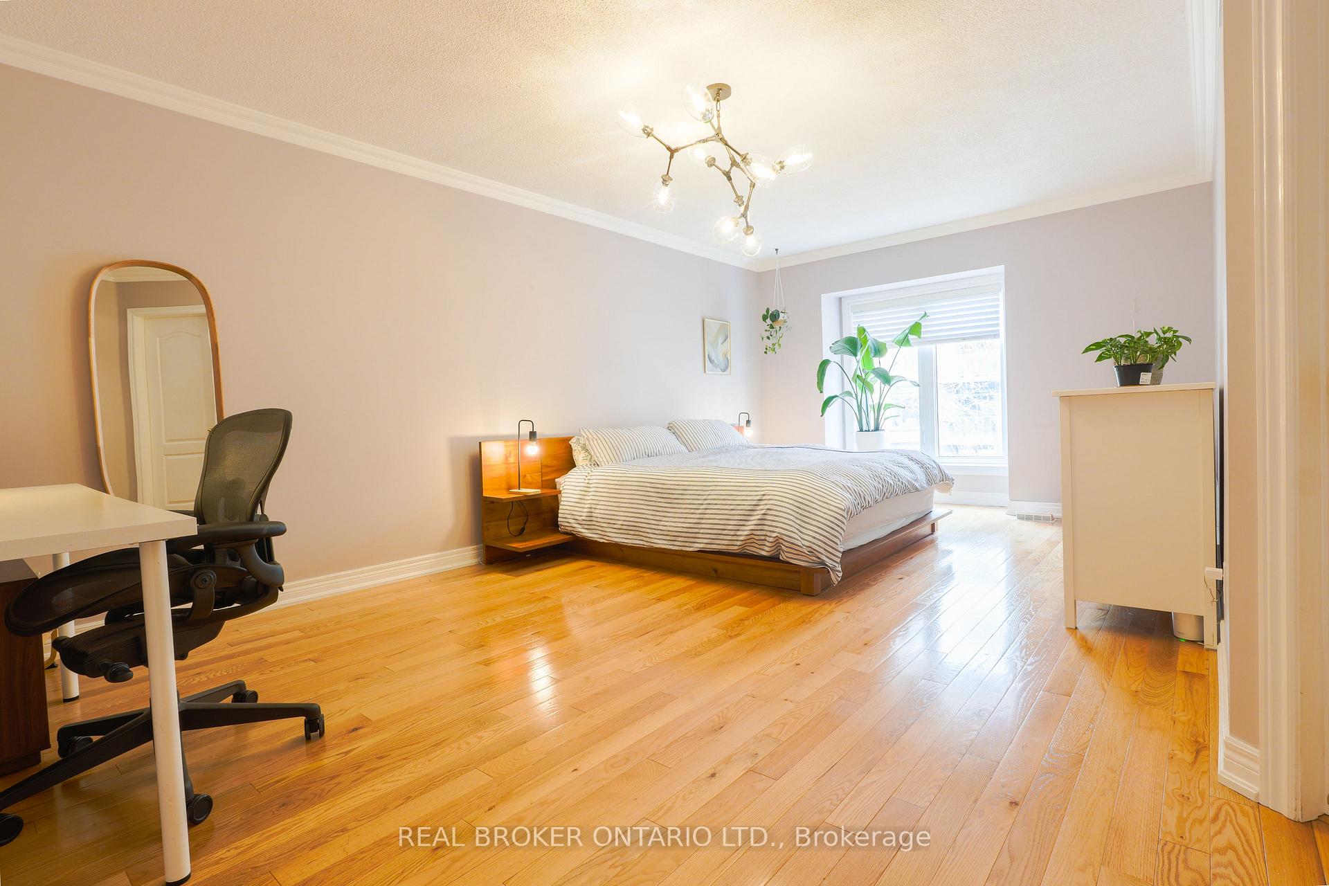 Photo 20 of 7 Kingsbridge Circle, Vaughan, Beverley Glen — HOMEH