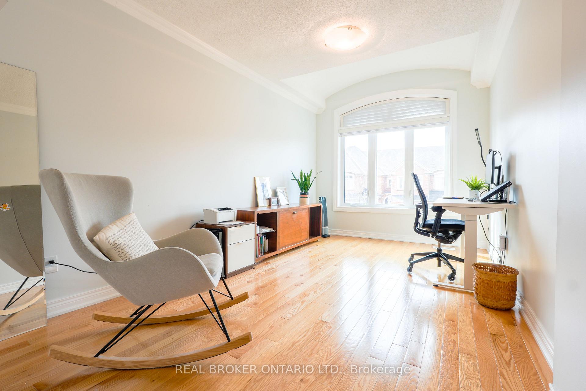 Photo 7 of 7 Kingsbridge Circle, Vaughan, Beverley Glen — HOMEH
