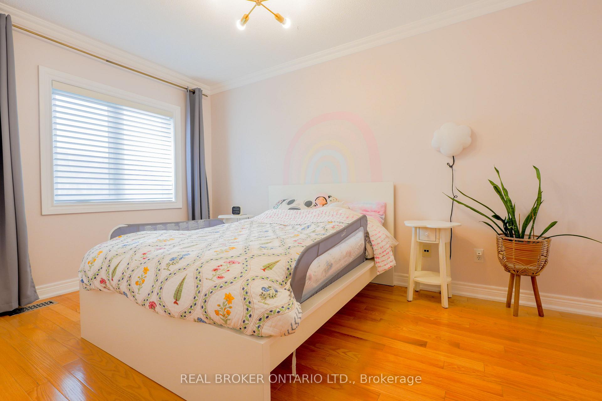 Photo 25 of 7 Kingsbridge Circle, Vaughan, Beverley Glen — HOMEH