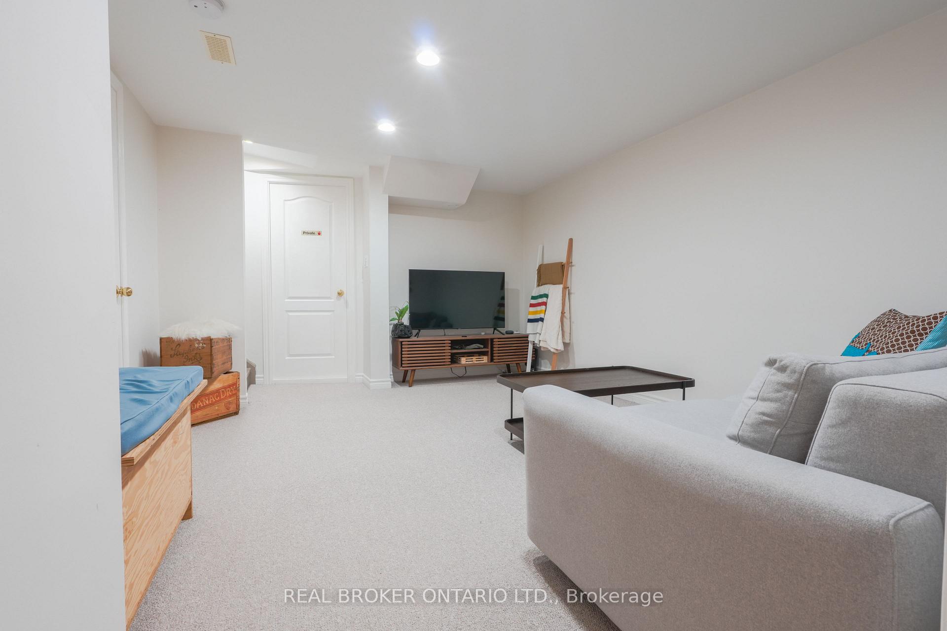 Photo 27 of 7 Kingsbridge Circle, Vaughan, Beverley Glen — HOMEH
