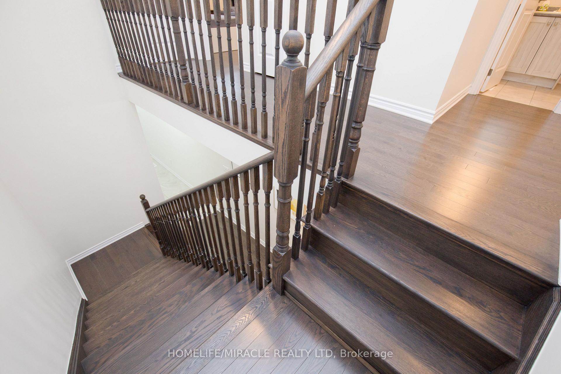 Photo 35 of 13 Spinland Street, Caledon, Rural Caledon — HOMEH