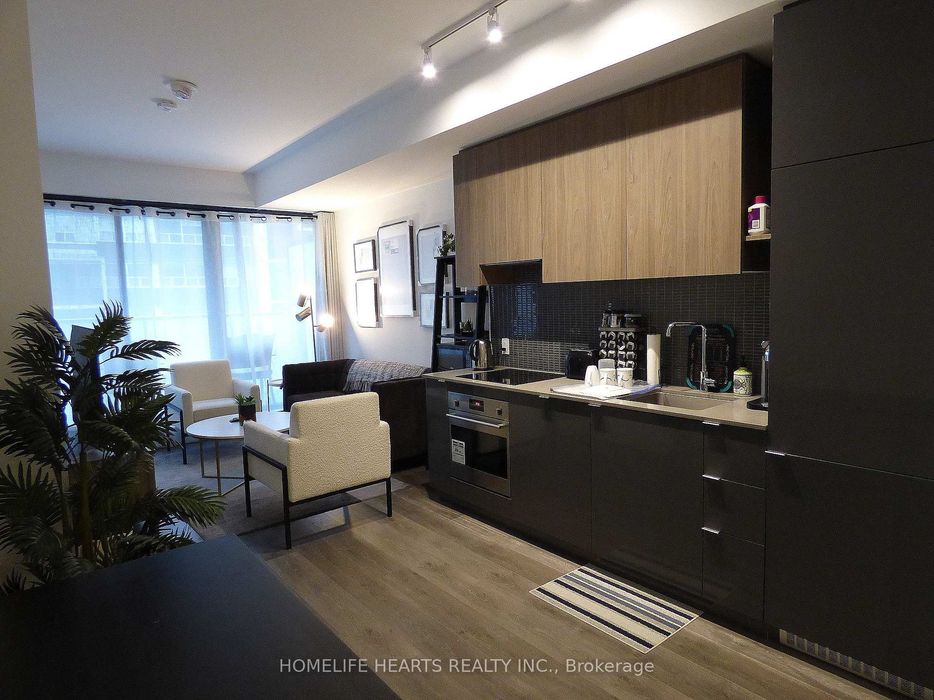 Photo 9 of Unit 205, 161 Roehampton Avenue, Toronto, Mount Pleasant West — HOMEH
