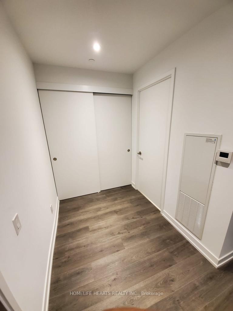Photo 8 of Unit 205, 161 Roehampton Avenue, Toronto, Mount Pleasant West — HOMEH
