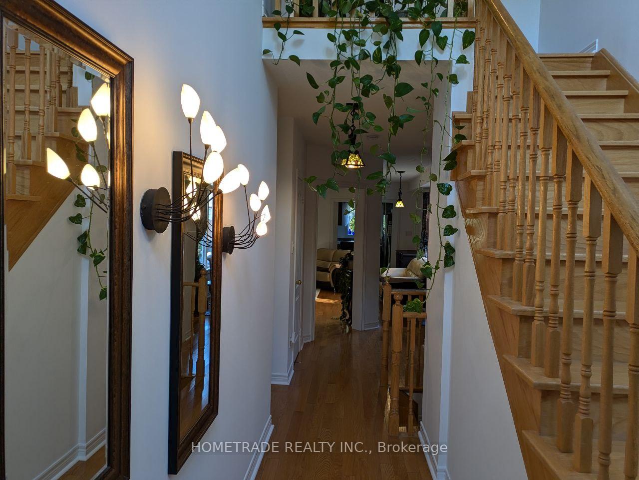 Photo 8 of 127 Carrier Crescent, Vaughan, Patterson — HOMEH