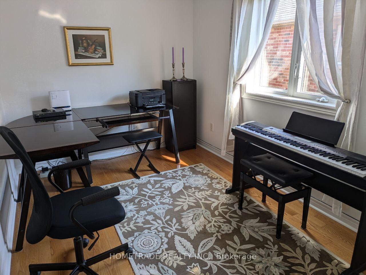 Photo 5 of 127 Carrier Crescent, Vaughan, Patterson — HOMEH