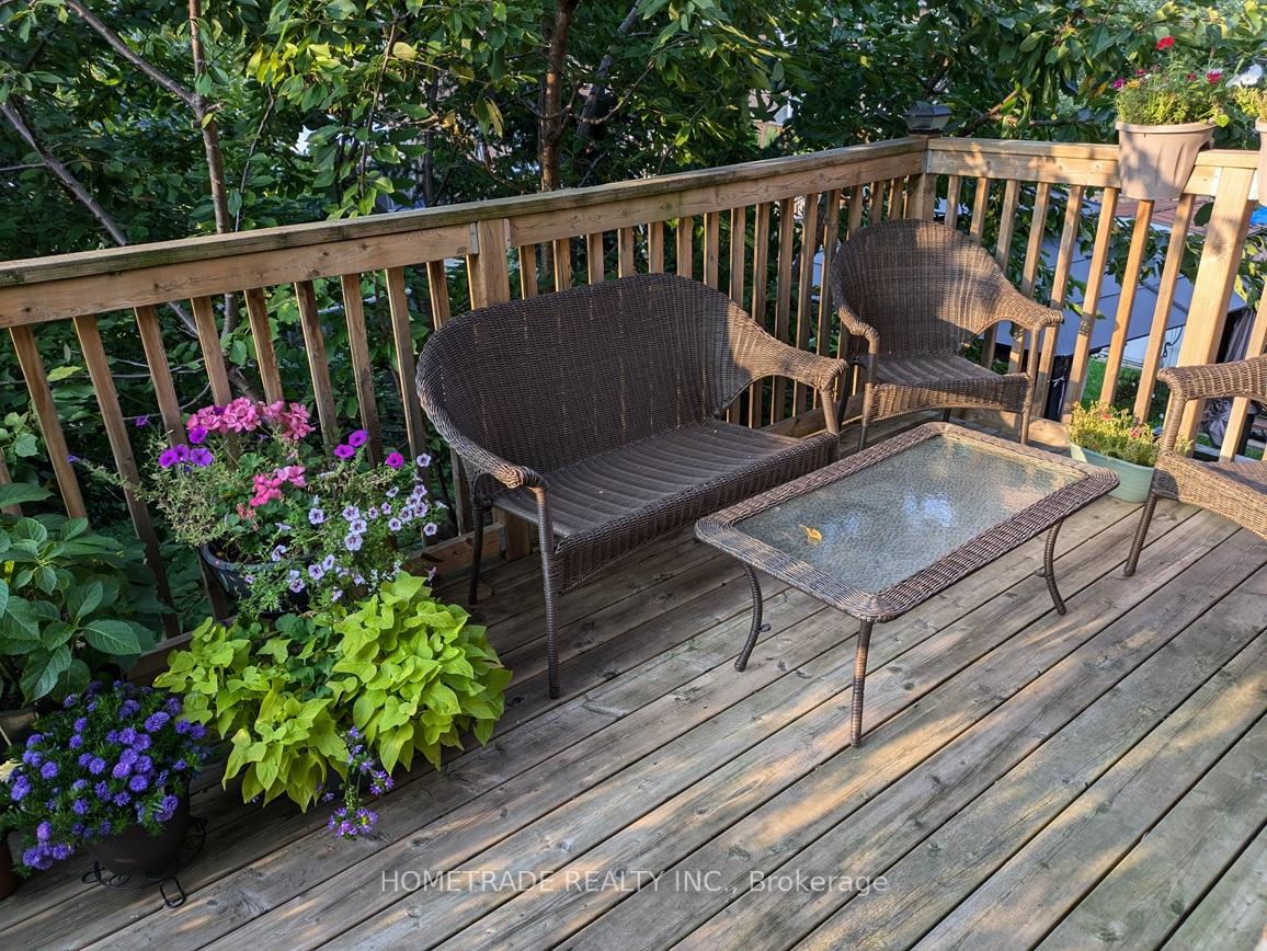 Photo 17 of 127 Carrier Crescent, Vaughan, Patterson — HOMEH