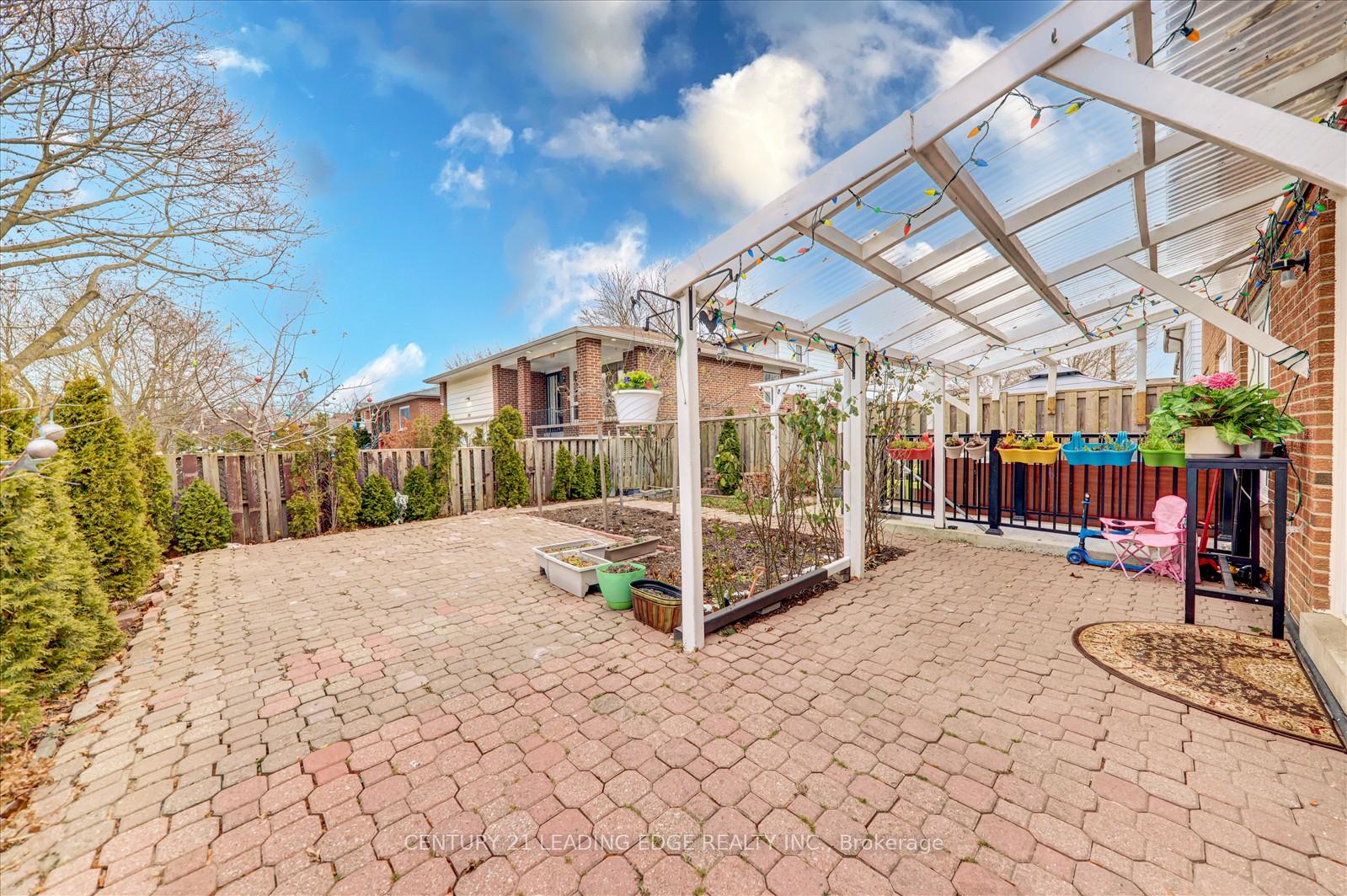 Photo 43 of 1909 Poppy Lane, Pickering, Liverpool — HOMEH