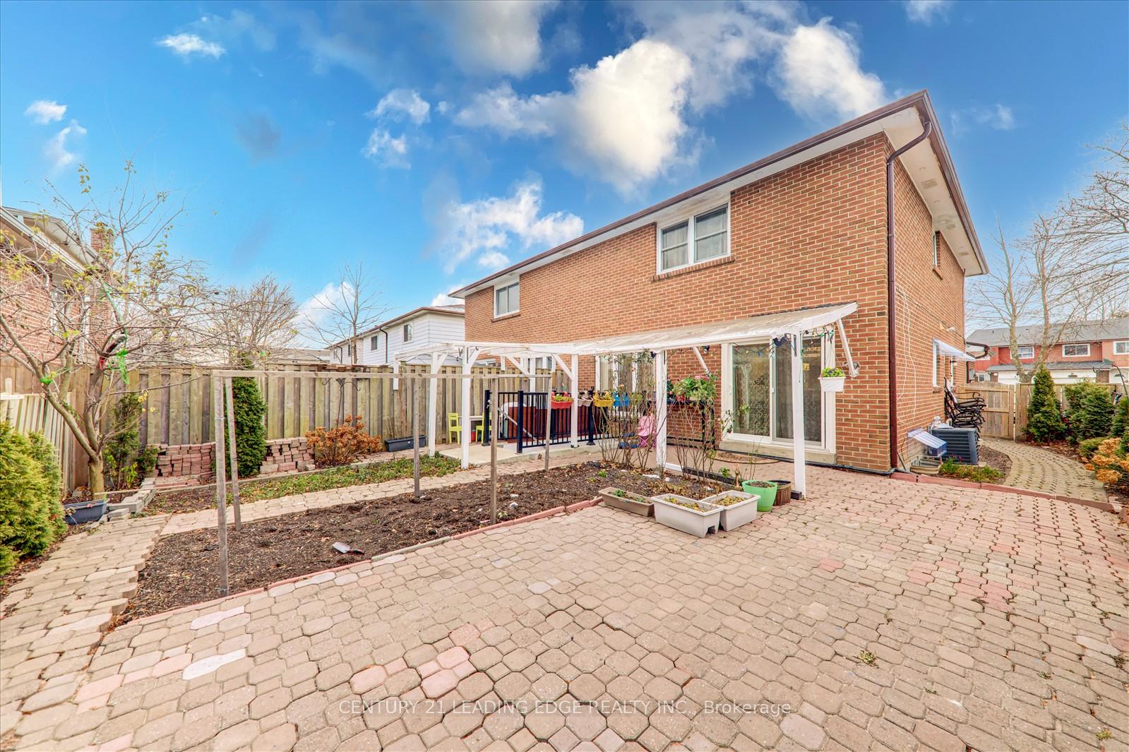 Photo 41 of 1909 Poppy Lane, Pickering, Liverpool — HOMEH