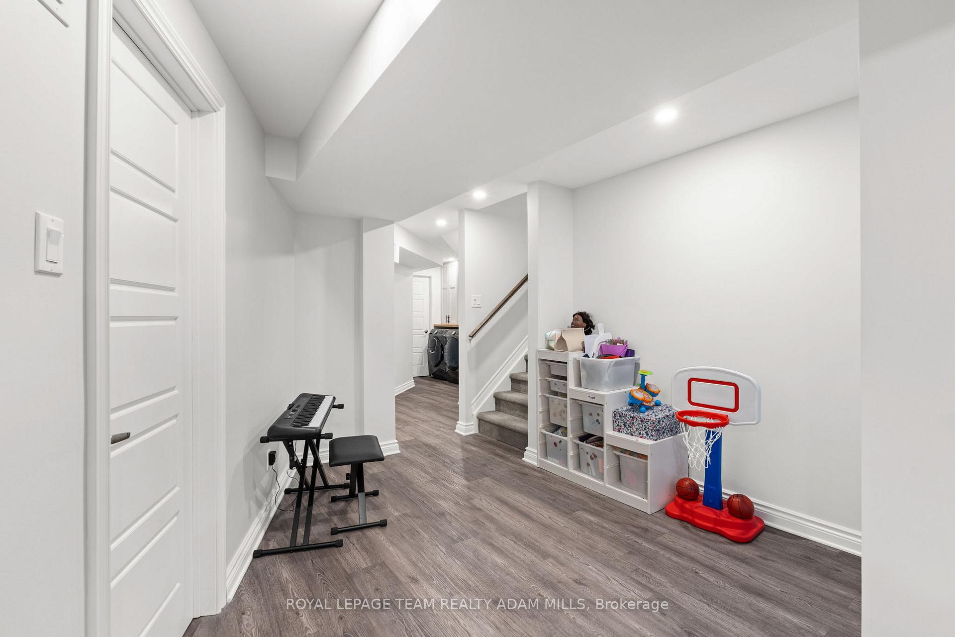Photo 25 of 875 Stallion Crescent N, Ottawa, Stittsville (South) — HOMEH