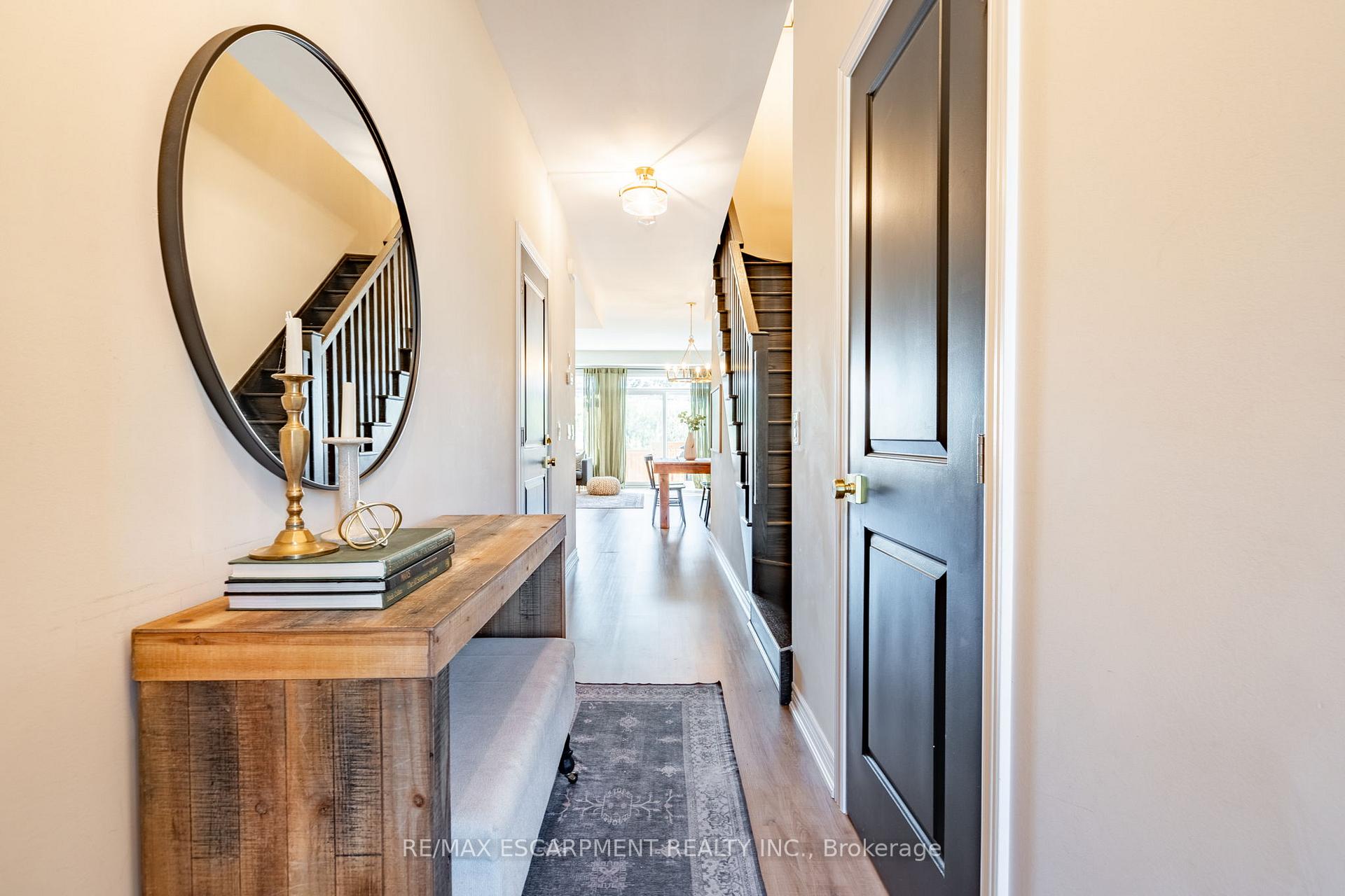 Photo 3 of Unit 15, 27 Rachel Drive, Hamilton, Winona Park — HOMEH