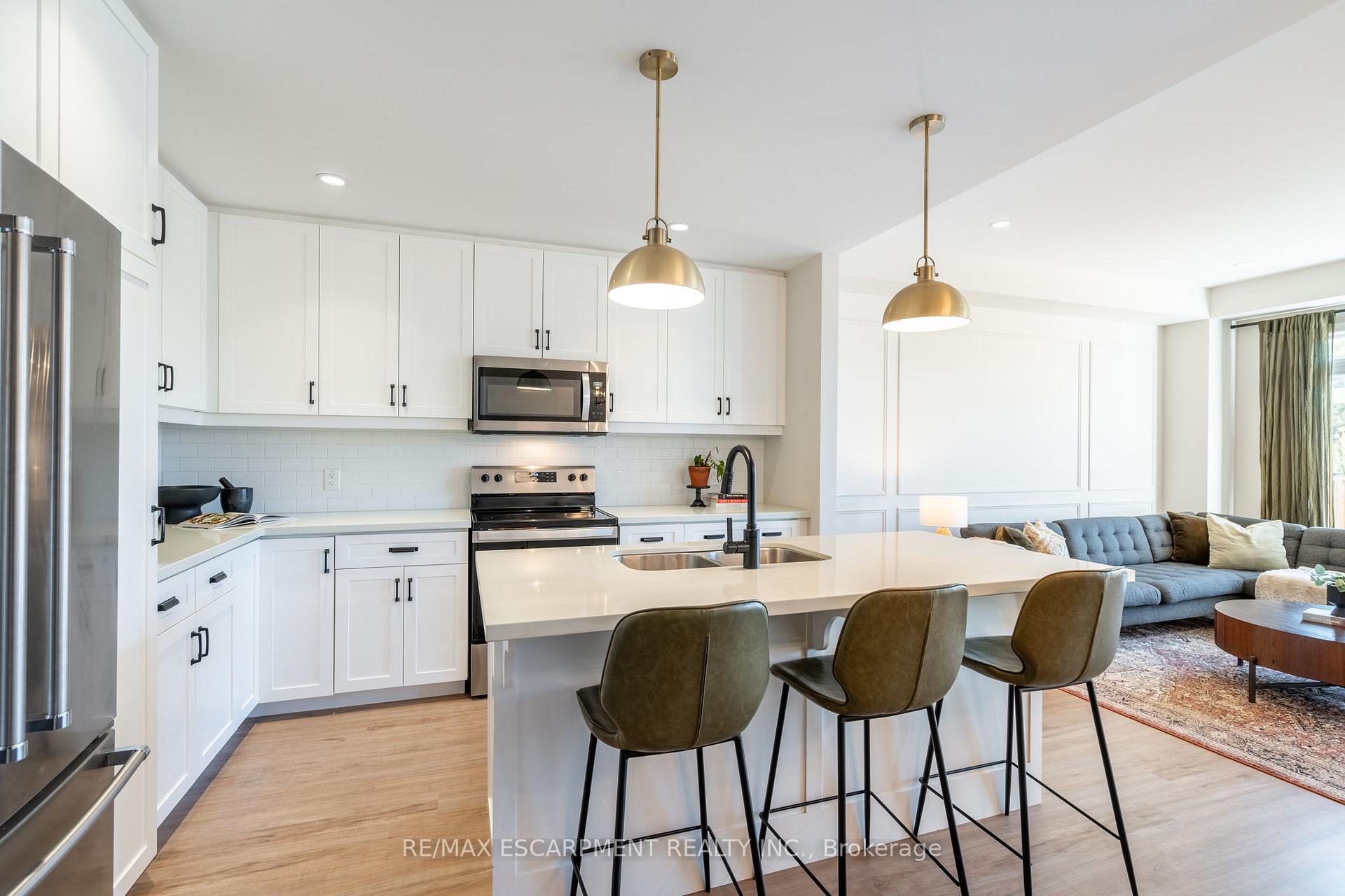 Photo 4 of Unit 15, 27 Rachel Drive, Hamilton, Winona Park — HOMEH