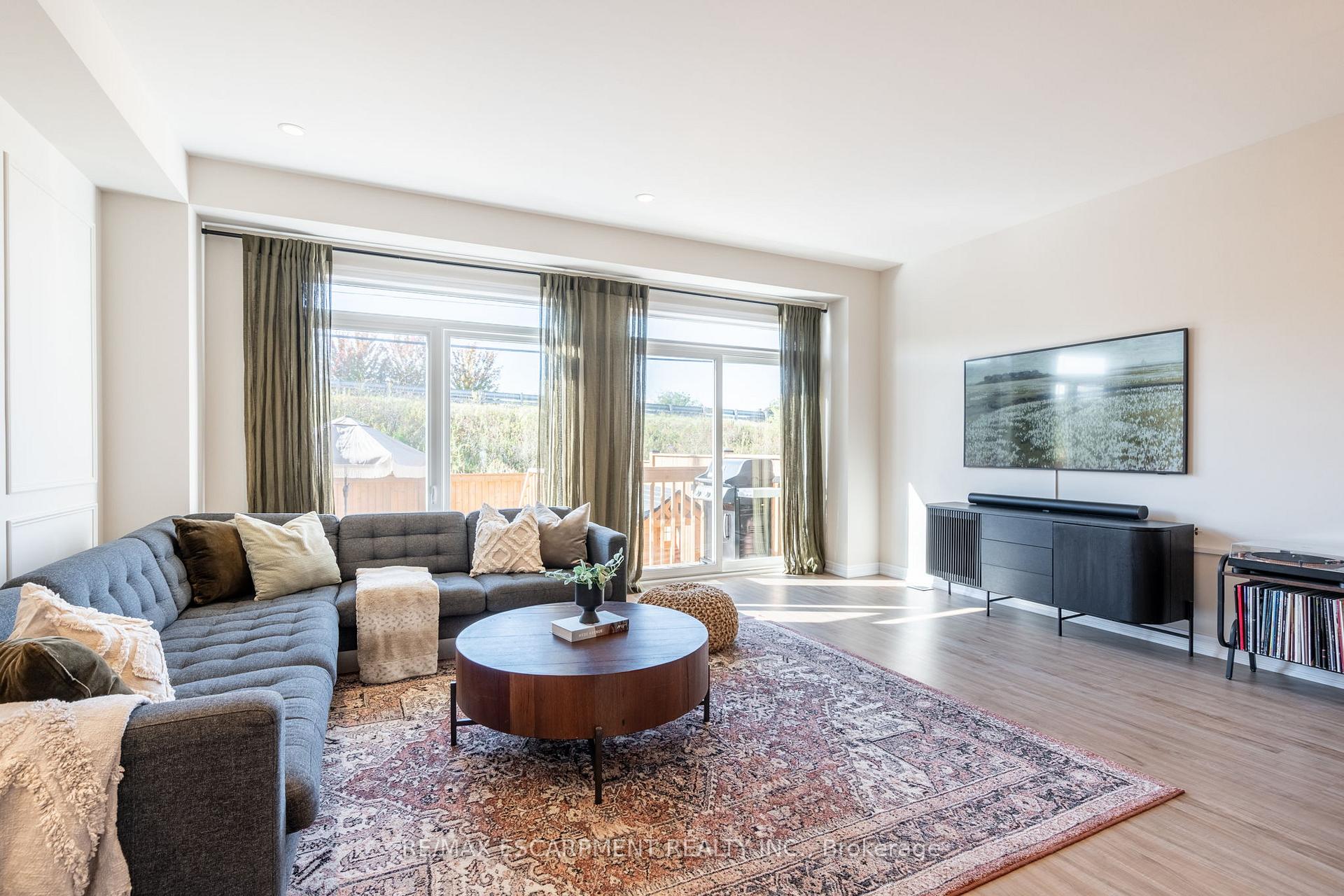 Photo 14 of Unit 15, 27 Rachel Drive, Hamilton, Winona Park — HOMEH