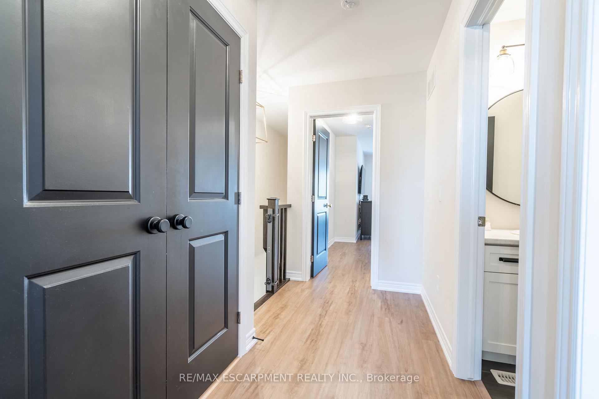 Photo 15 of Unit 15, 27 Rachel Drive, Hamilton, Winona Park — HOMEH