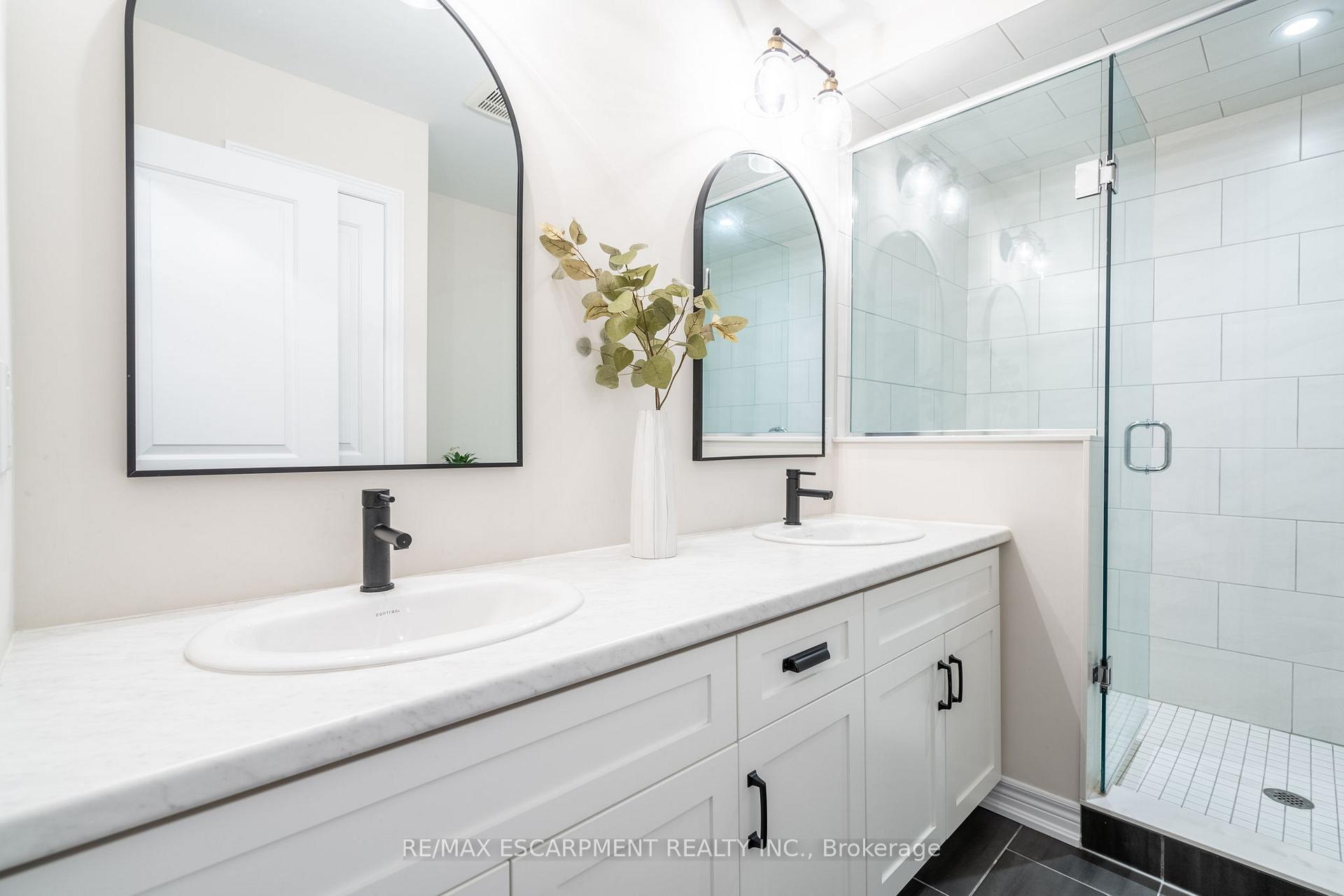 Photo 37 of Unit 15, 27 Rachel Drive, Hamilton, Winona Park — HOMEH