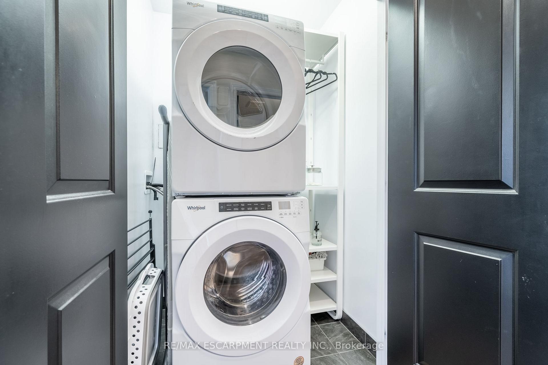 Photo 27 of Unit 15, 27 Rachel Drive, Hamilton, Winona Park — HOMEH
