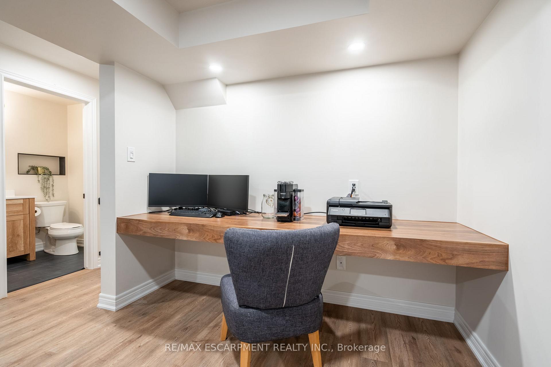 Photo 25 of Unit 15, 27 Rachel Drive, Hamilton, Winona Park — HOMEH