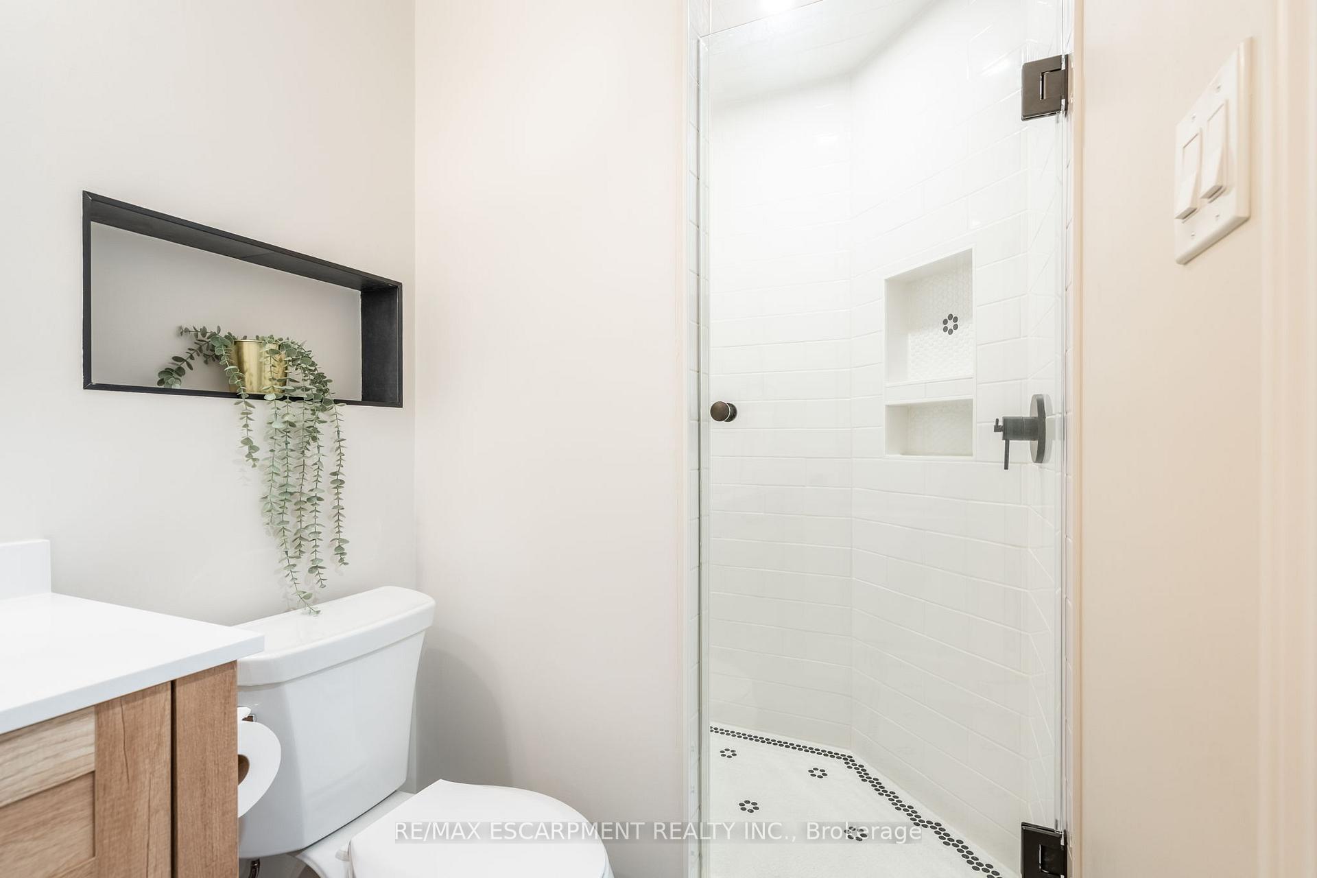 Photo 24 of Unit 15, 27 Rachel Drive, Hamilton, Winona Park — HOMEH
