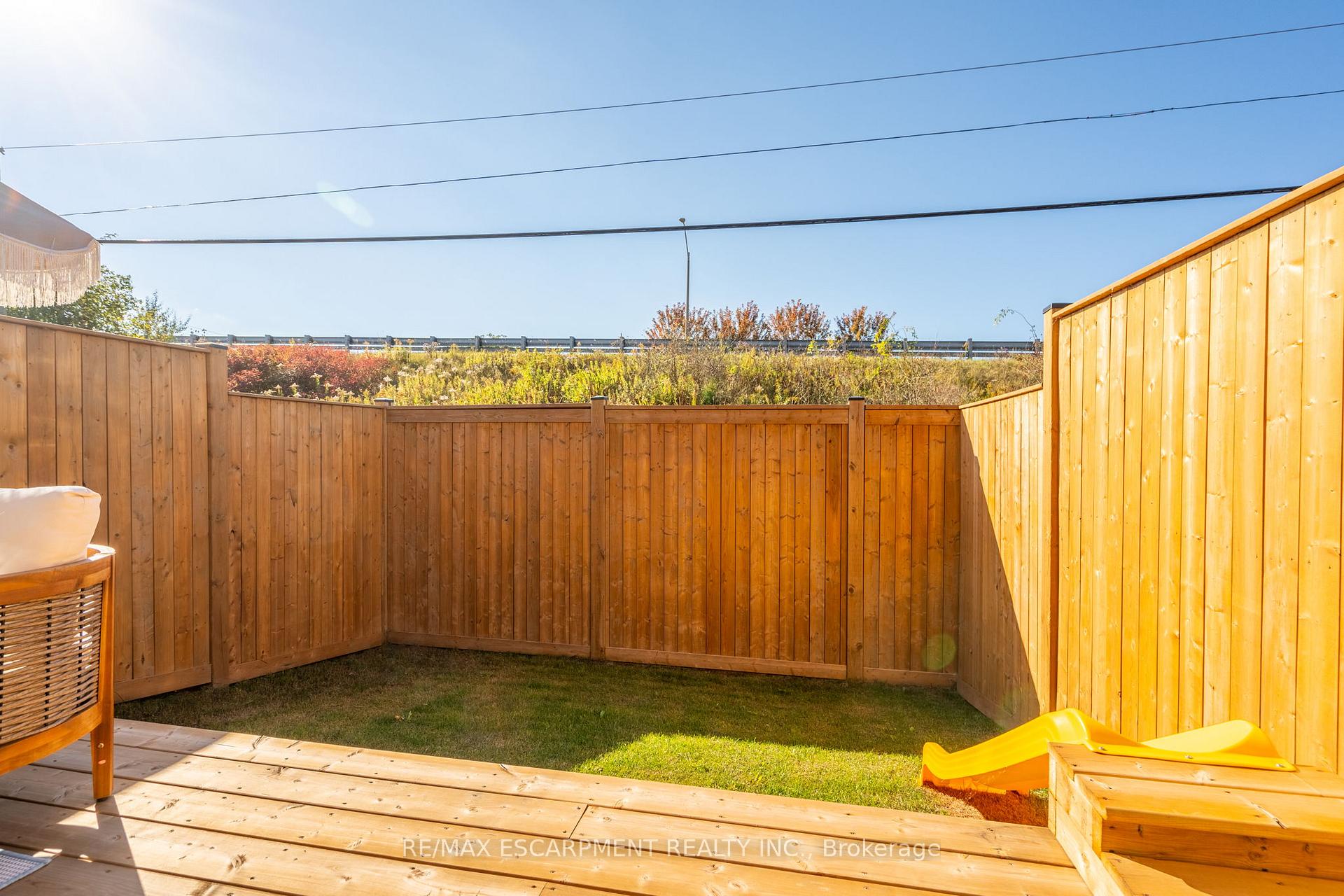 Photo 35 of Unit 15, 27 Rachel Drive, Hamilton, Winona Park — HOMEH