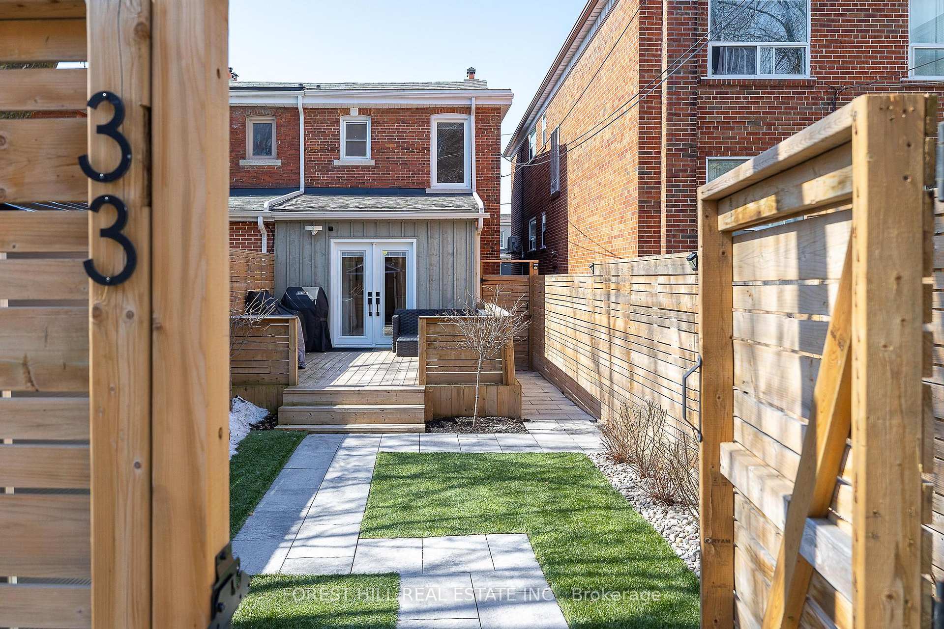 Photo 34 of 33 Kenwood Avenue, Toronto, Humewood-Cedarvale — HOMEH