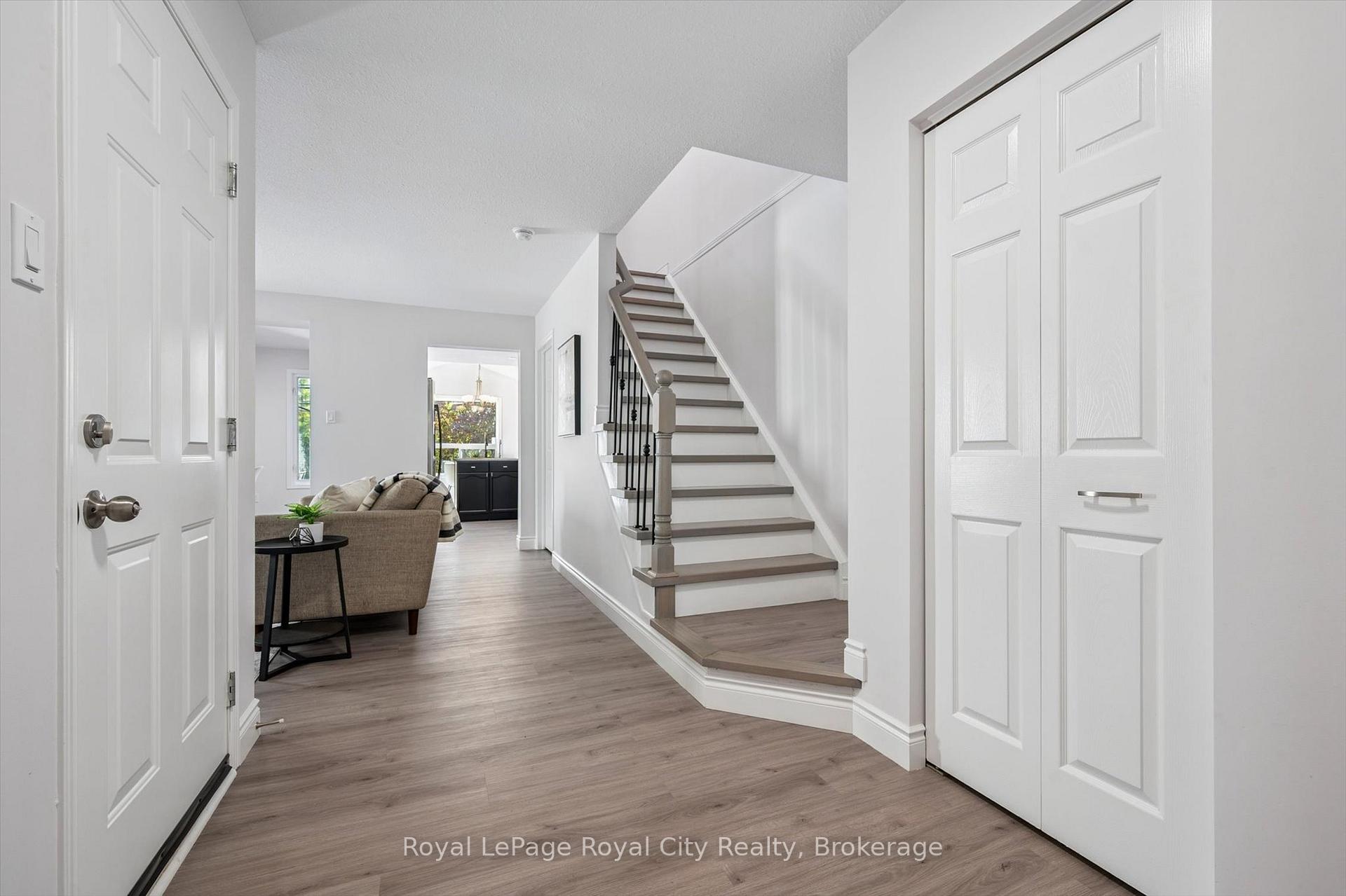 Photo 6 of 130 Silurian Drive, Guelph, Grange Road — HOMEH
