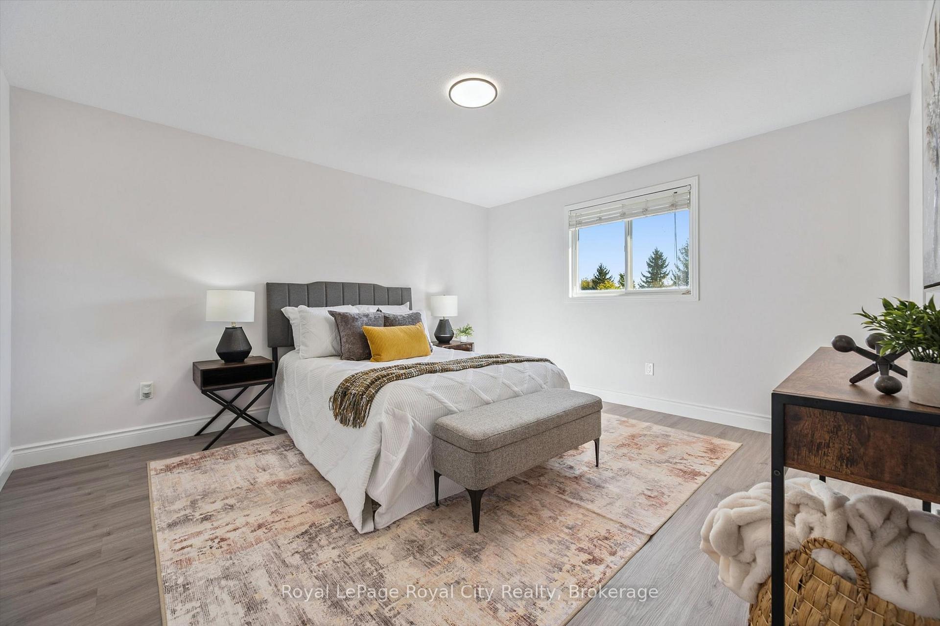 Photo 24 of 130 Silurian Drive, Guelph, Grange Road — HOMEH