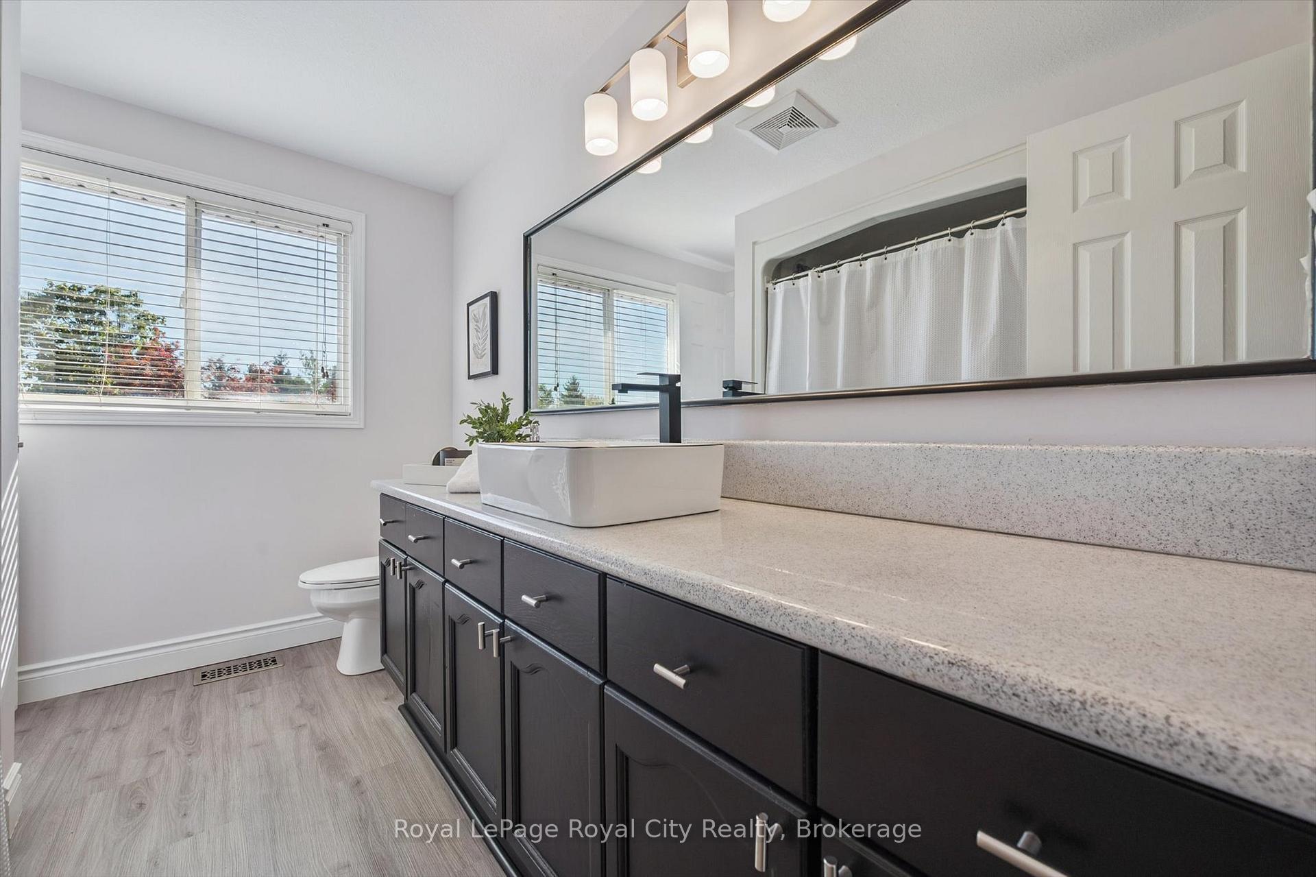 Photo 26 of 130 Silurian Drive, Guelph, Grange Road — HOMEH