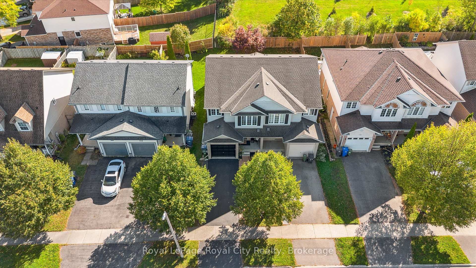 Photo 34 of 130 Silurian Drive, Guelph, Grange Road — HOMEH