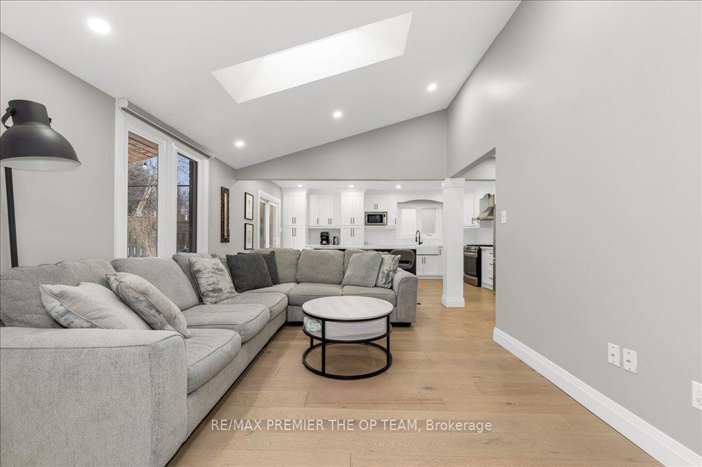 Photo 30 of 27 Elmira Drive, Hamilton, Fessenden — HOMEH