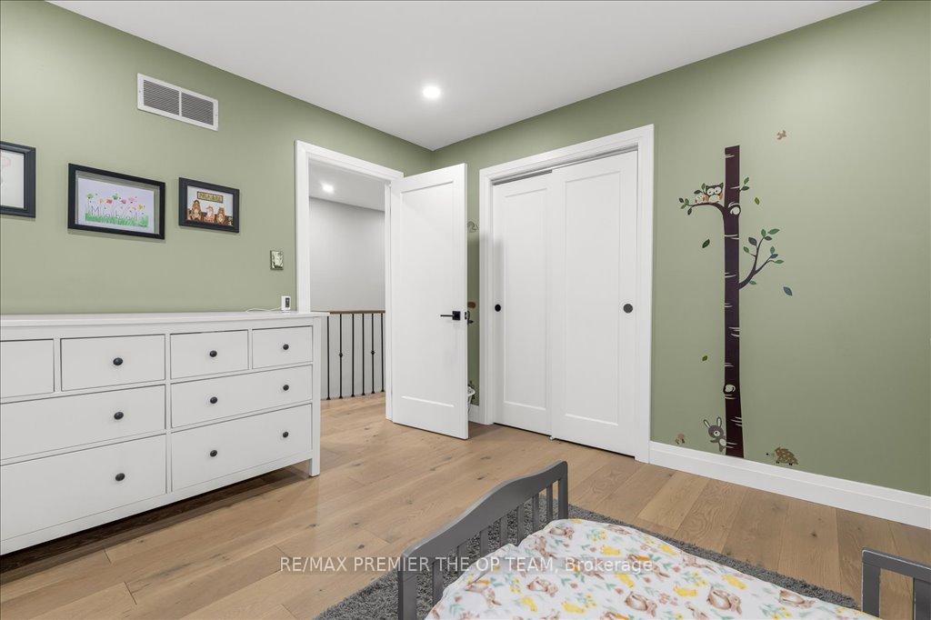 Photo 5 of 27 Elmira Drive, Hamilton, Fessenden — HOMEH
