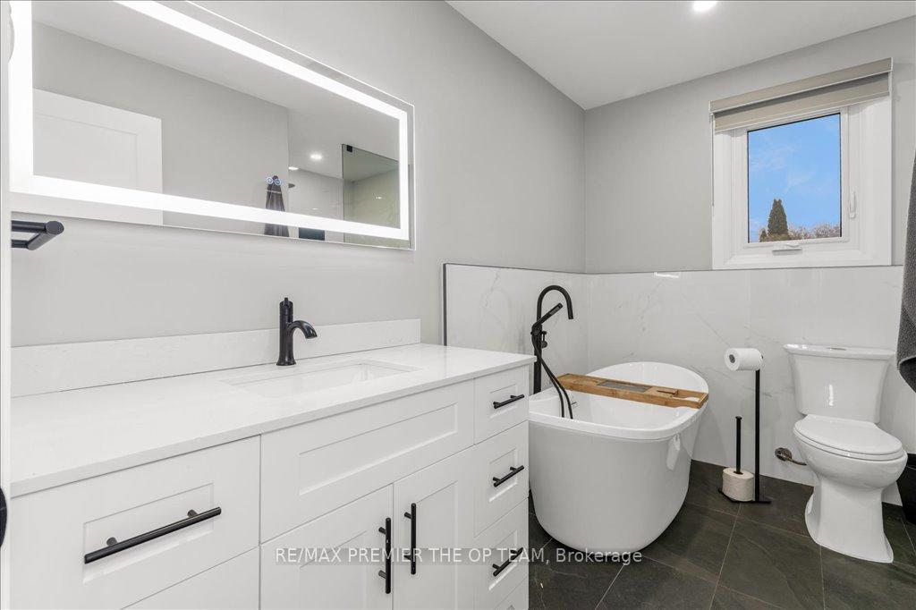 Photo 14 of 27 Elmira Drive, Hamilton, Fessenden — HOMEH