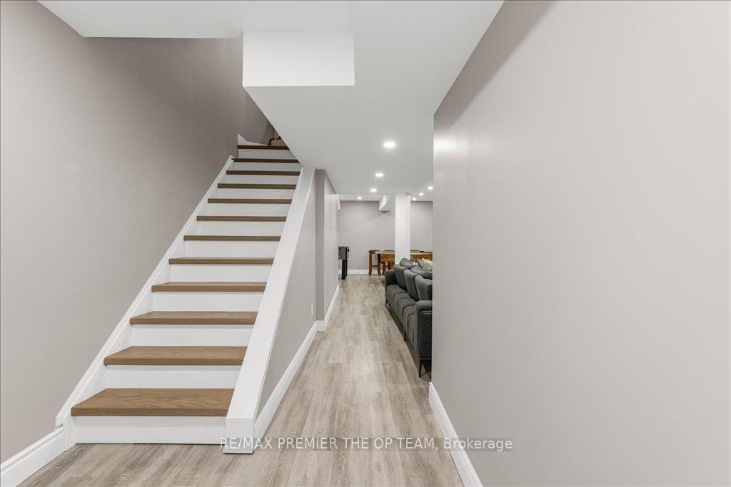 Photo 22 of 27 Elmira Drive, Hamilton, Fessenden — HOMEH