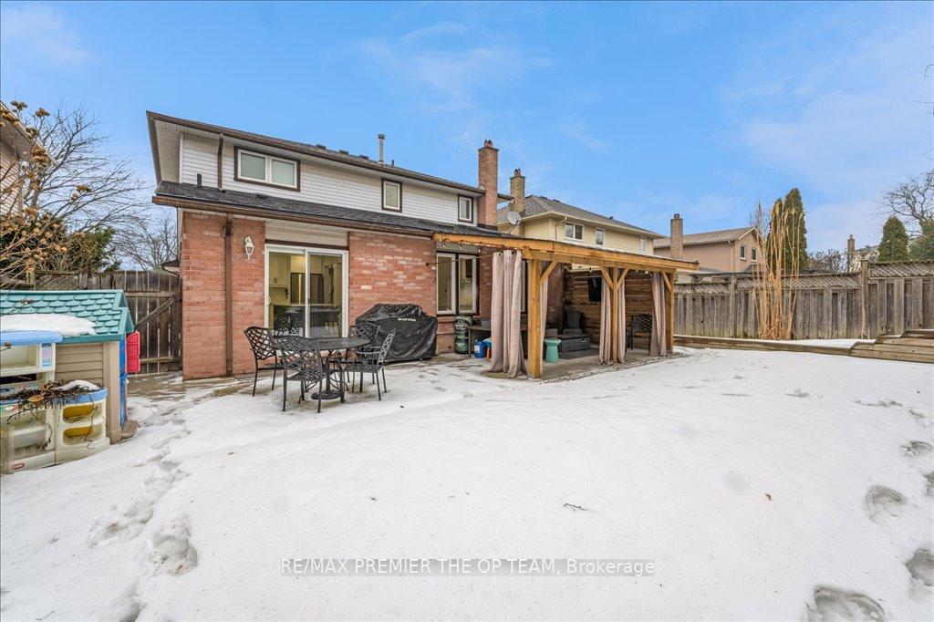 Photo 37 of 27 Elmira Drive, Hamilton, Fessenden — HOMEH