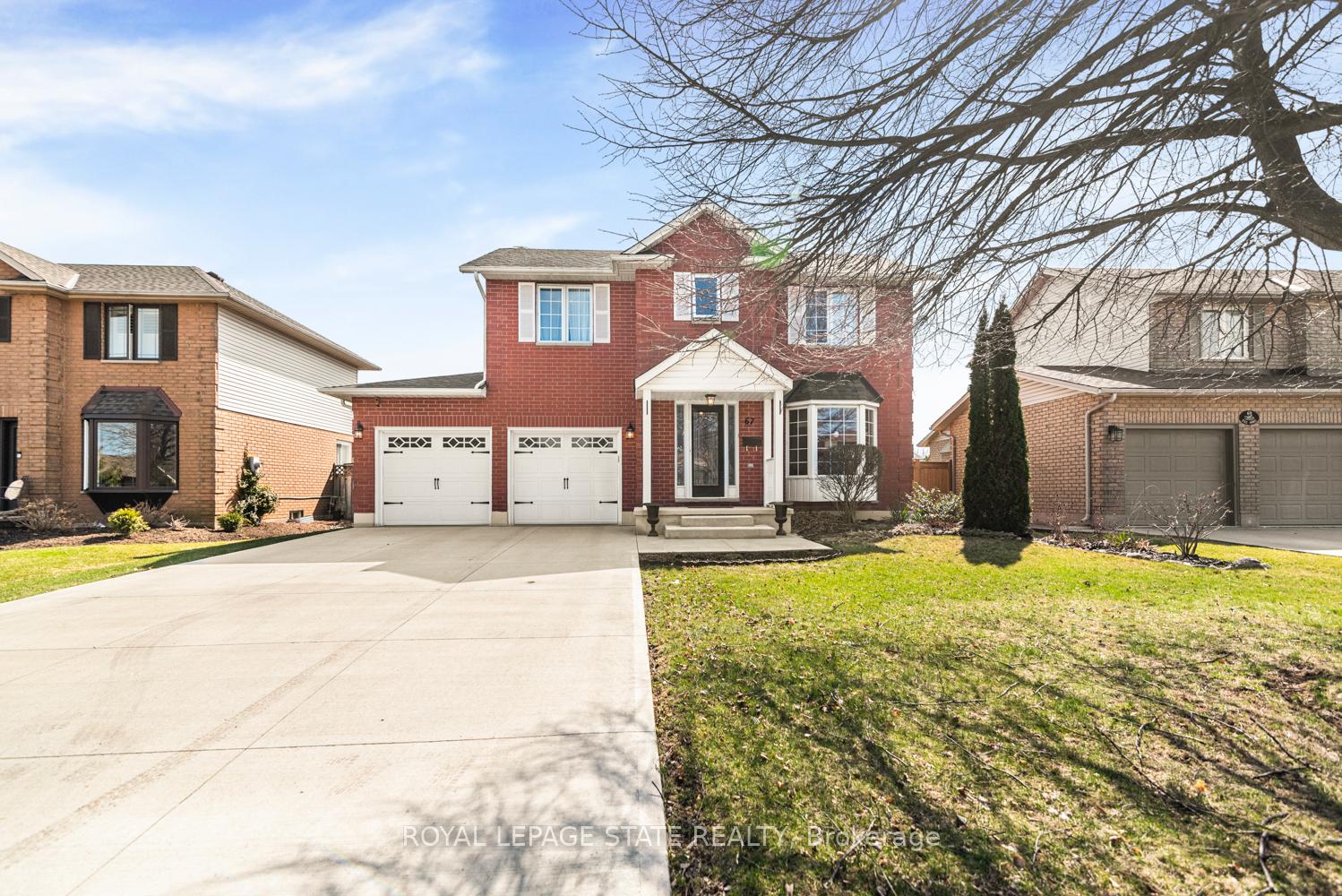 Photo 5 of 67 Foxmeadow Drive, Hamilton, Stoney Creek Mountain — HOMEH