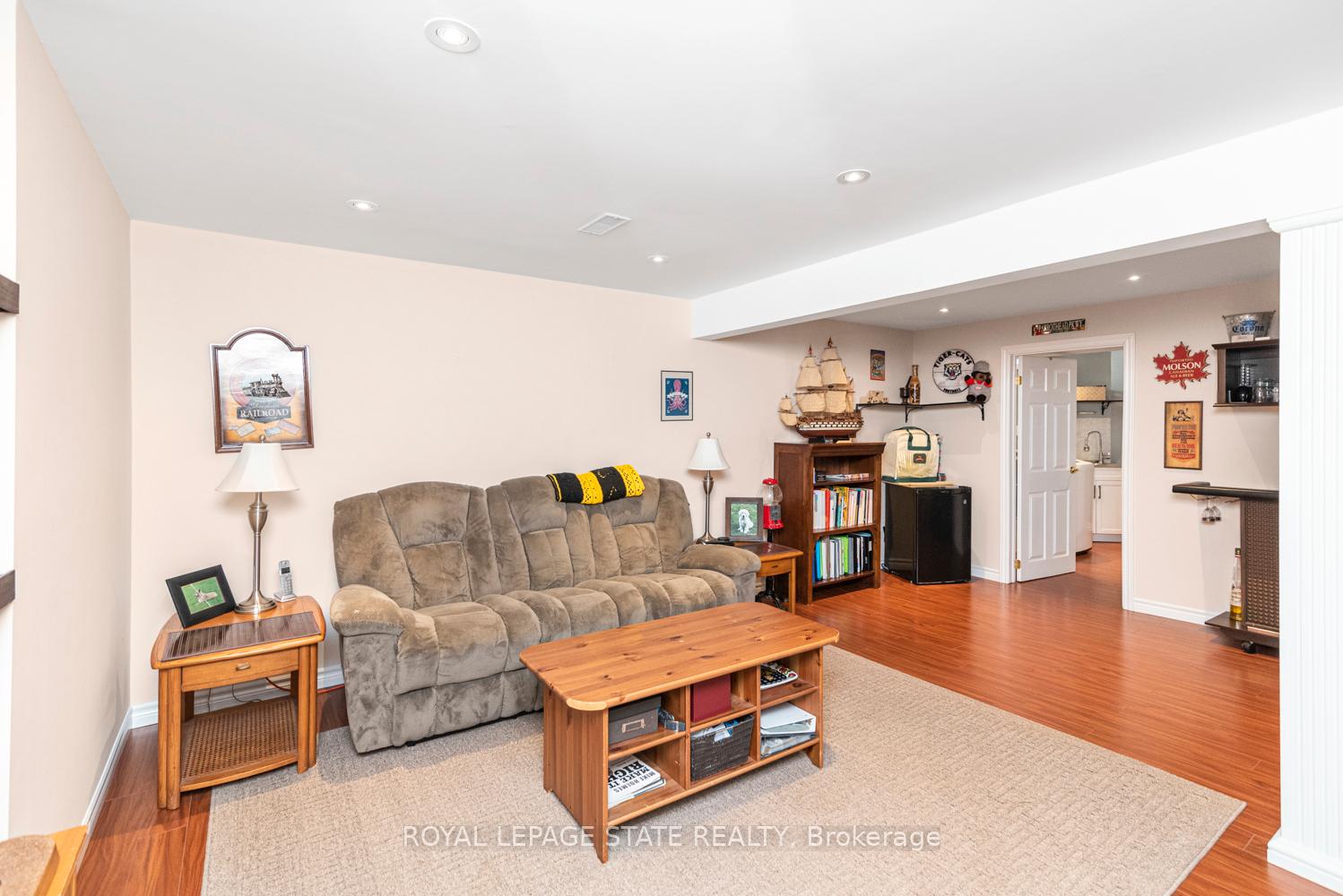Photo 31 of 67 Foxmeadow Drive, Hamilton, Stoney Creek Mountain — HOMEH