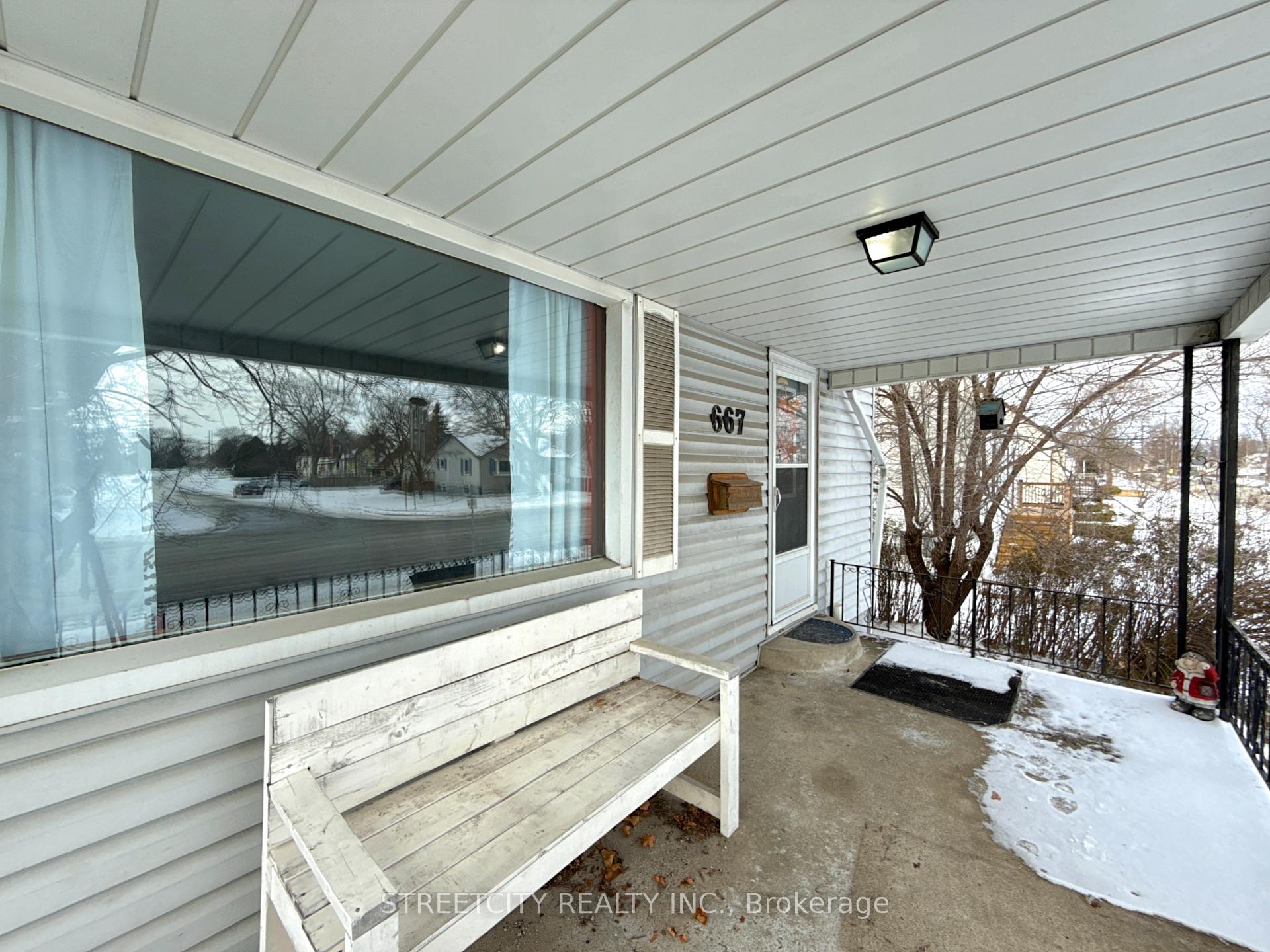 Photo 6 of 667 Murphy Road, Sarnia — HOMEH