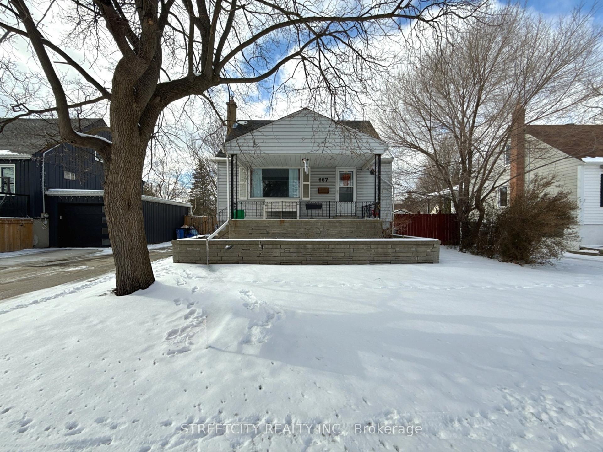Photo 5 of 667 Murphy Road, Sarnia — HOMEH