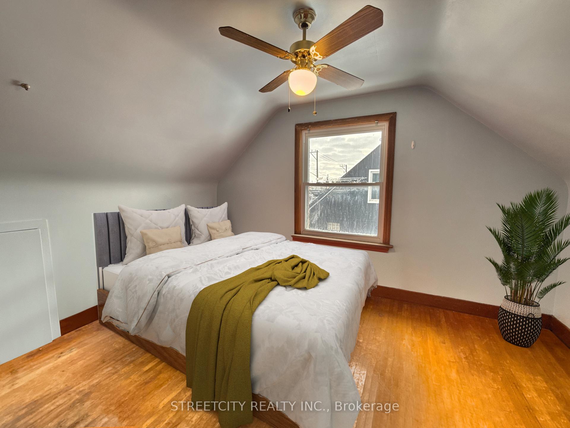 Photo 13 of 667 Murphy Road, Sarnia — HOMEH