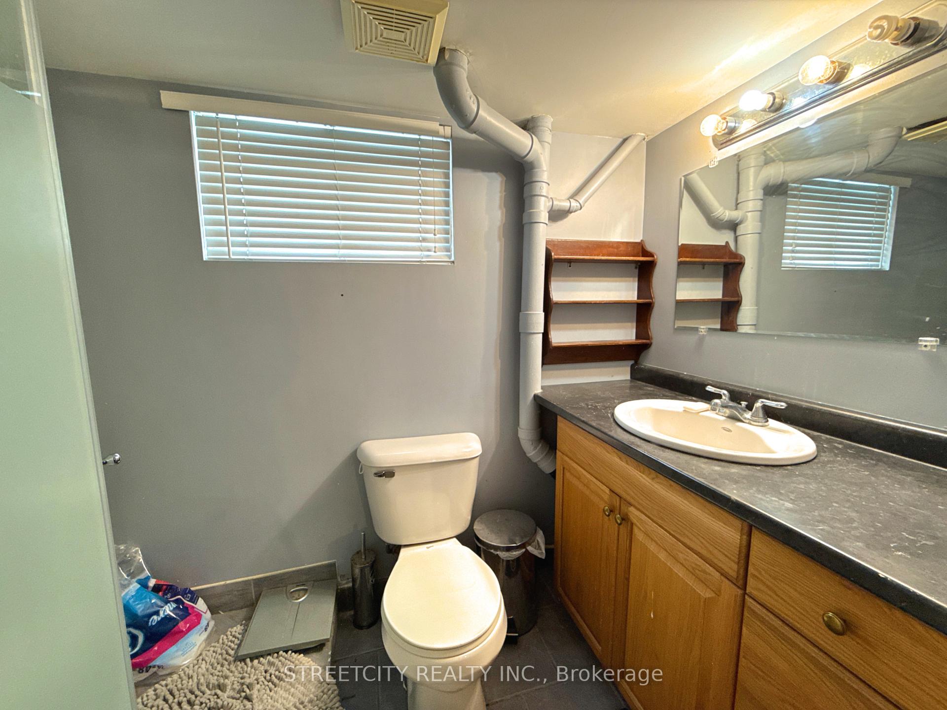Photo 15 of 667 Murphy Road, Sarnia — HOMEH