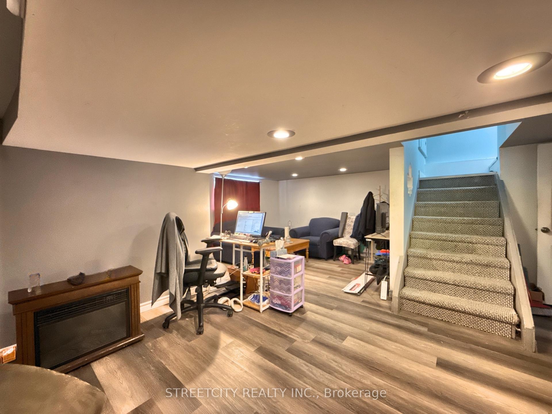 Photo 28 of 667 Murphy Road, Sarnia — HOMEH